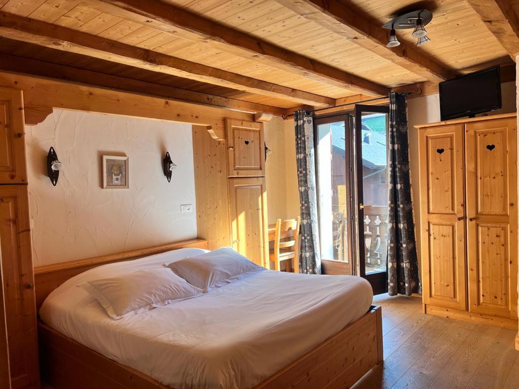 Hotel Fleur Des Neiges Morzine Exterior foto