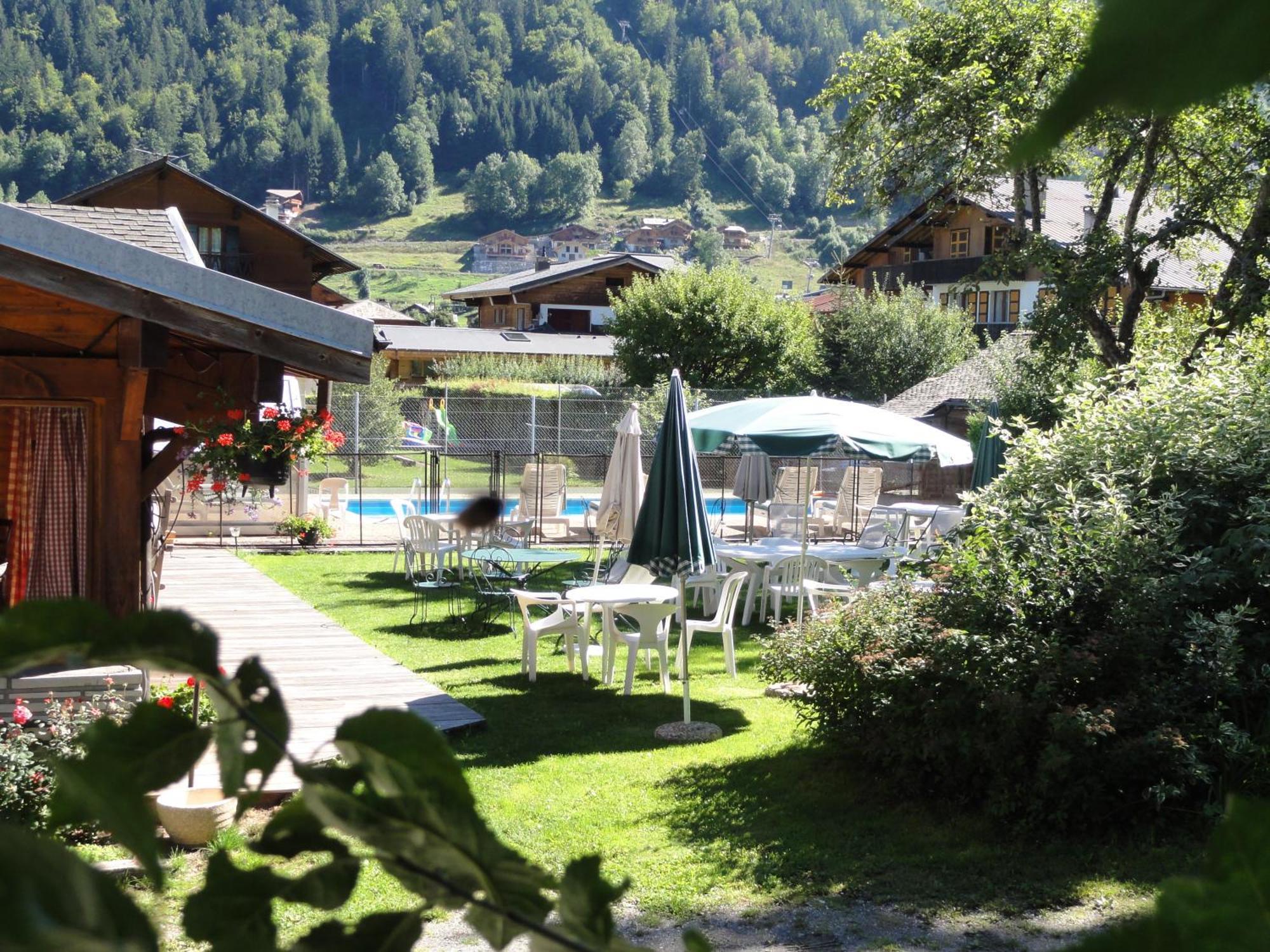 Hotel Fleur Des Neiges Morzine Exterior foto